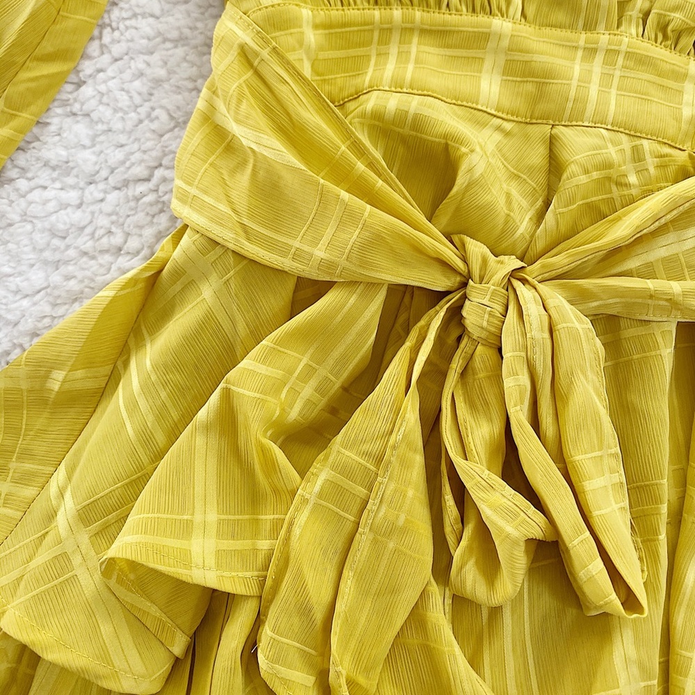 Yellow Ruffled Romper🌼 - Picture 5 of 7